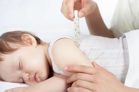 14 إجراء يجب فعله عند ارتفاع درجة حرارة طفلك
