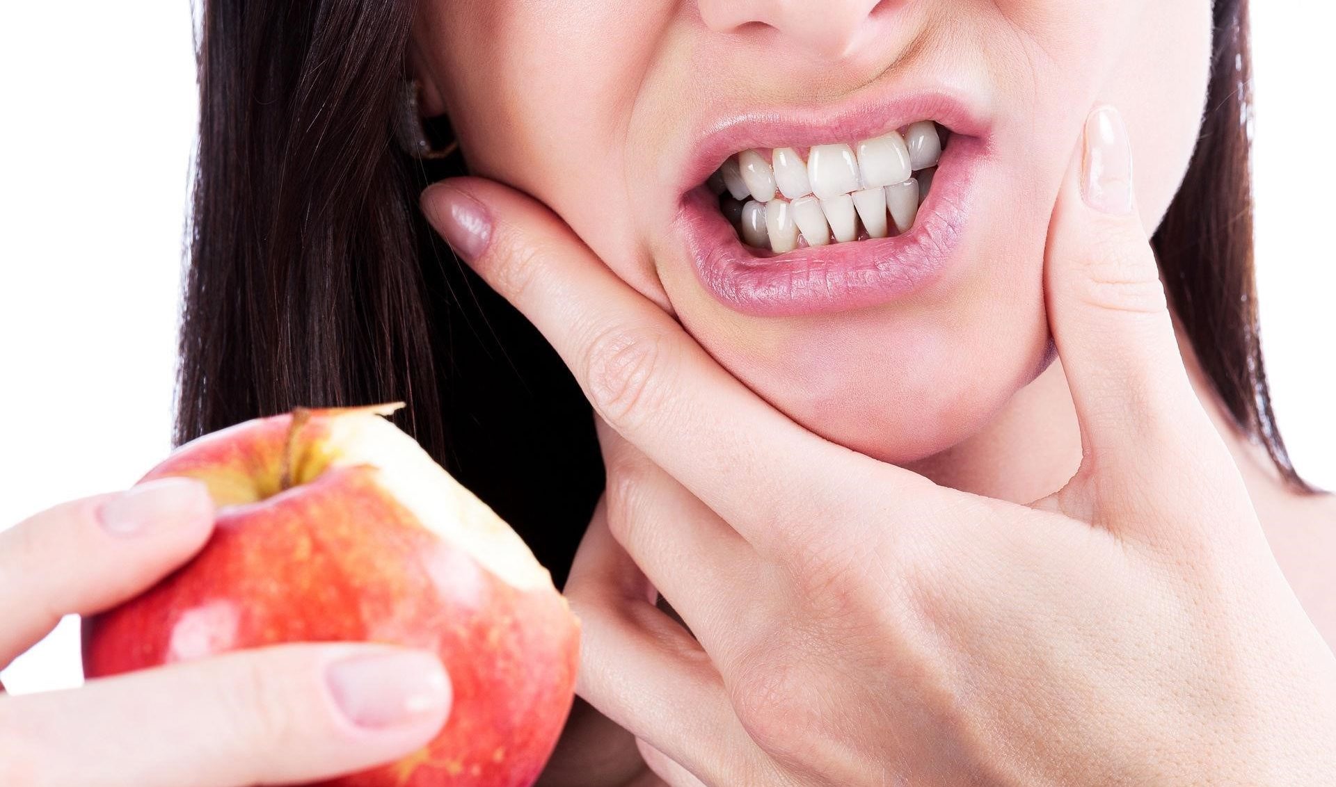 علاج حساسية الأسنان بالاعشاب